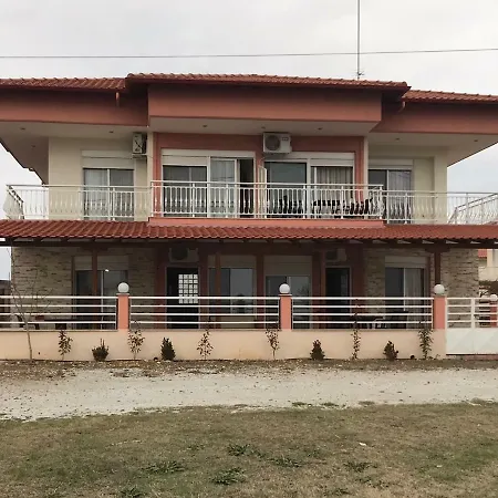 Theodora Apartamento Paralia Dionisiou