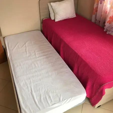 Theodora * Paralia Dionisiou